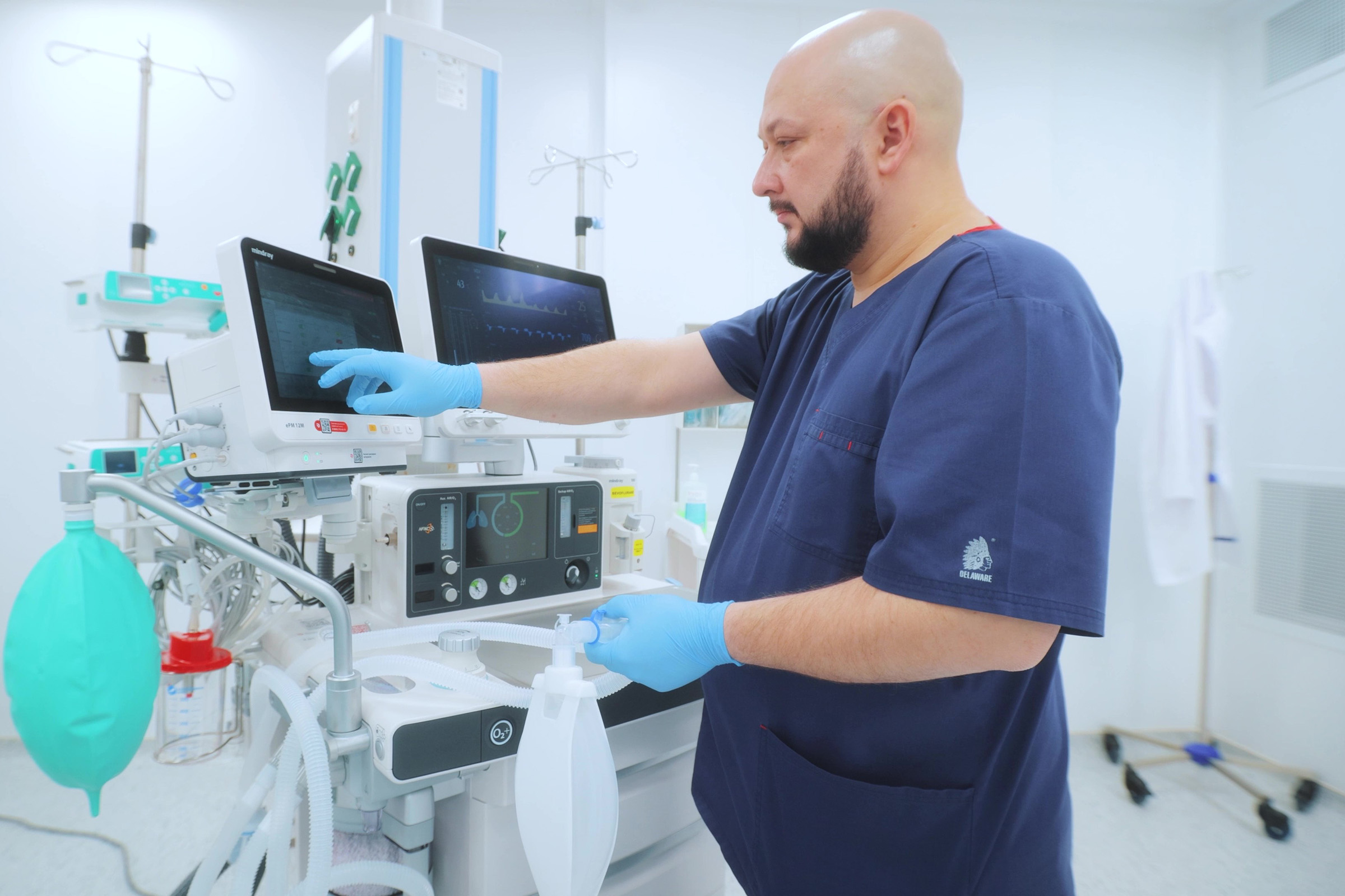 Комплексное оснащение медицинского центра MEDICA (Новосибирск)